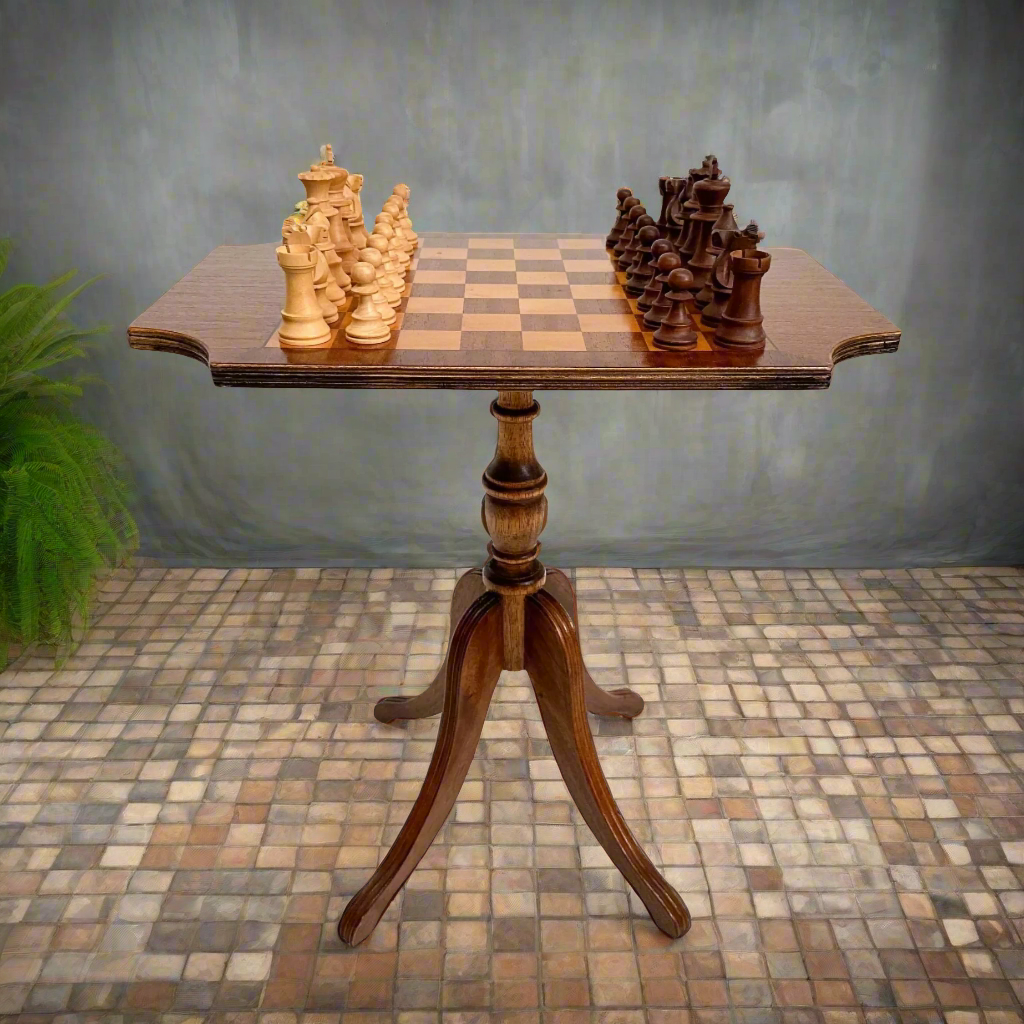 Haven Chess Table